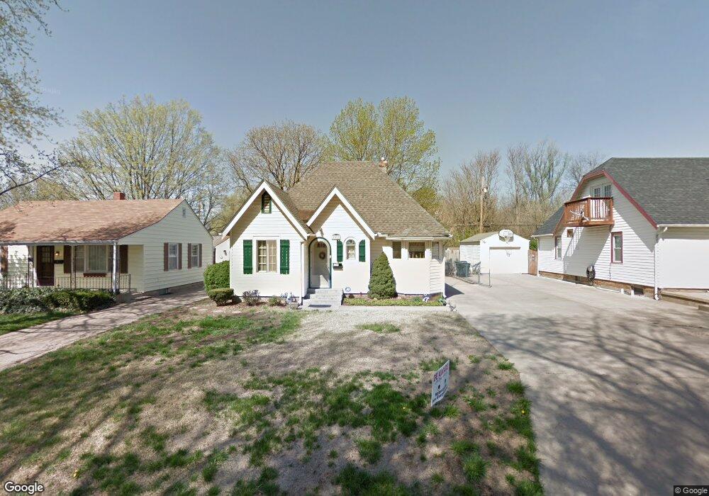 1025 SW Watson Ave, Topeka, KS 66604 - photo 1