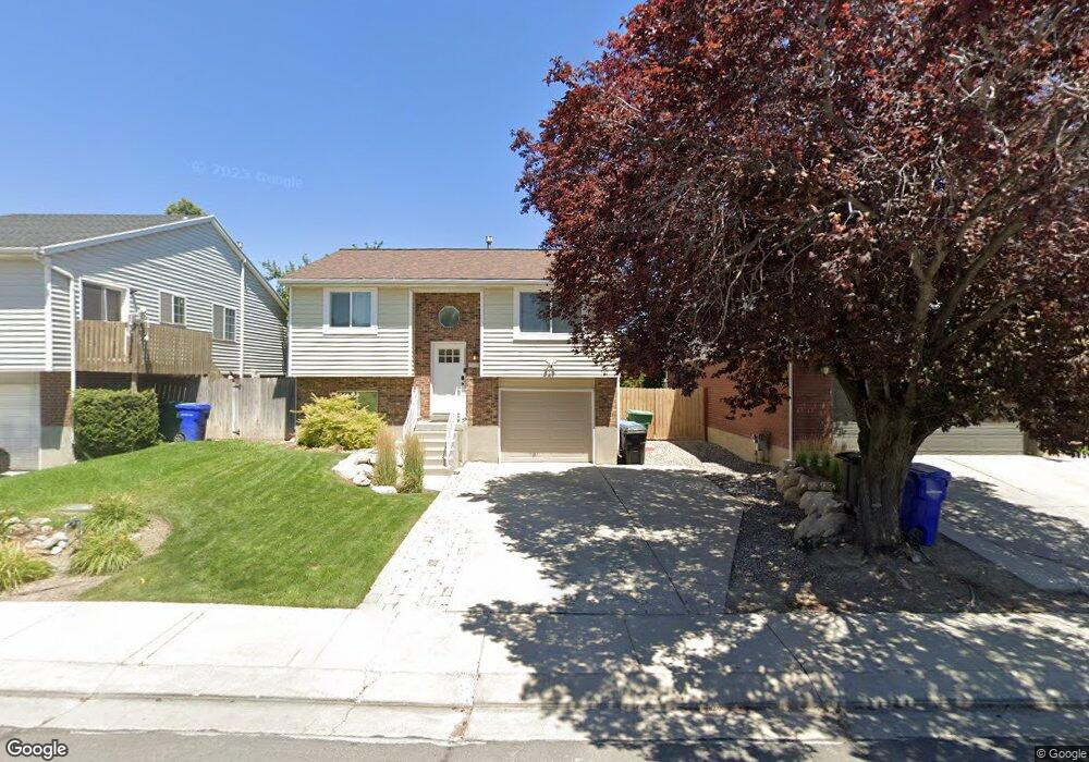 1386 Little Creek Dr, West Jordan, UT 84088 - photo 1