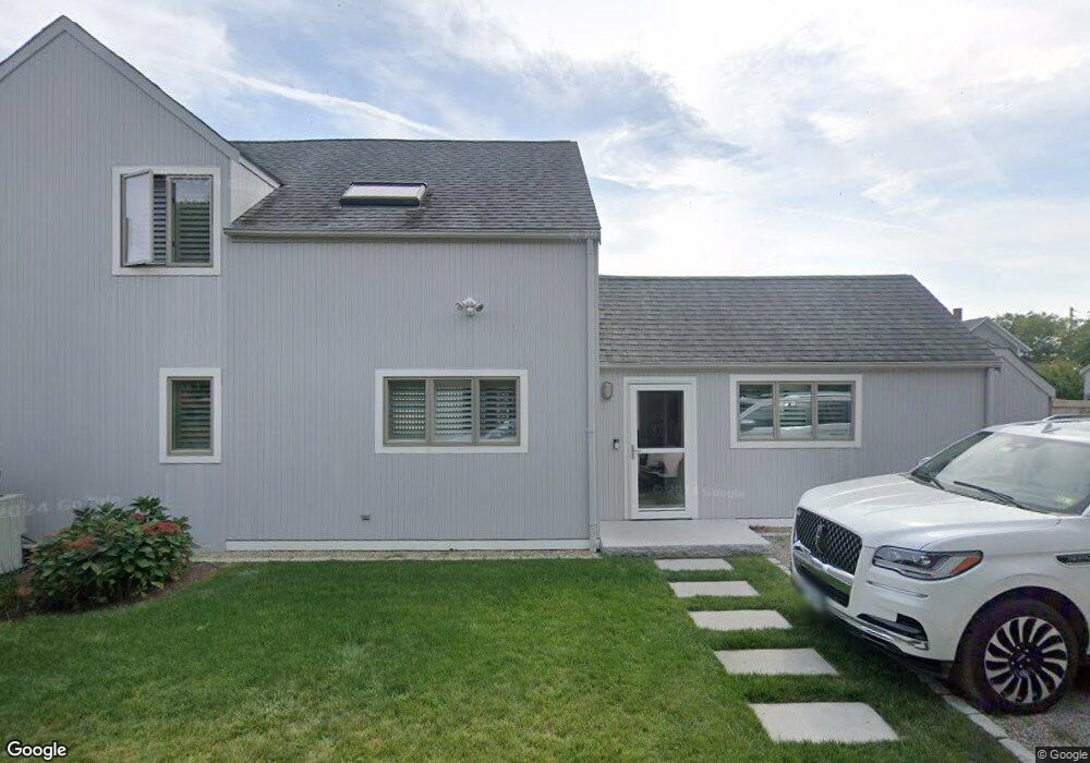 10 Horton St, East Falmouth, MA 2536 - photo 1