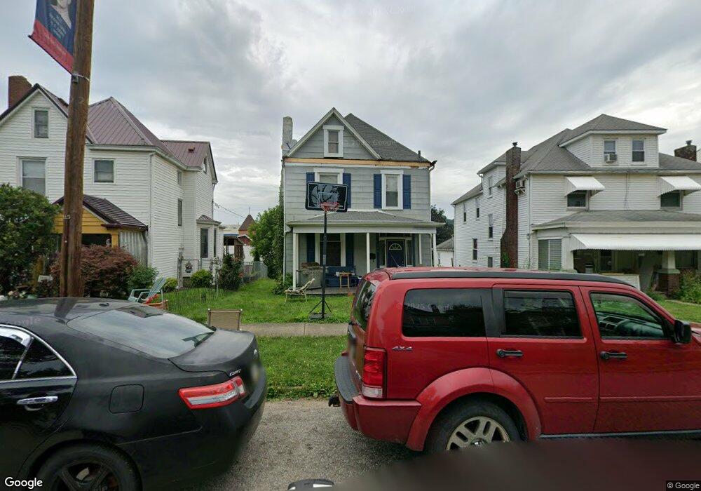 106 W Adams Ave, Vandergrift, PA 15690 - photo 1