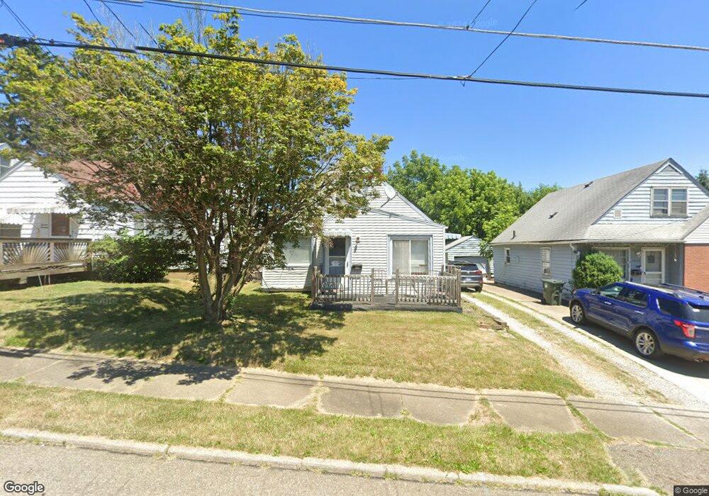 1623 Colonial Blvd NE, Canton, OH 44714 - photo 1