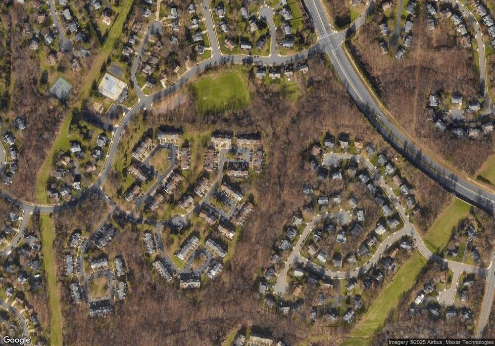 3313 Buckeye Ln, Fairfax, VA 22033 - photo 1