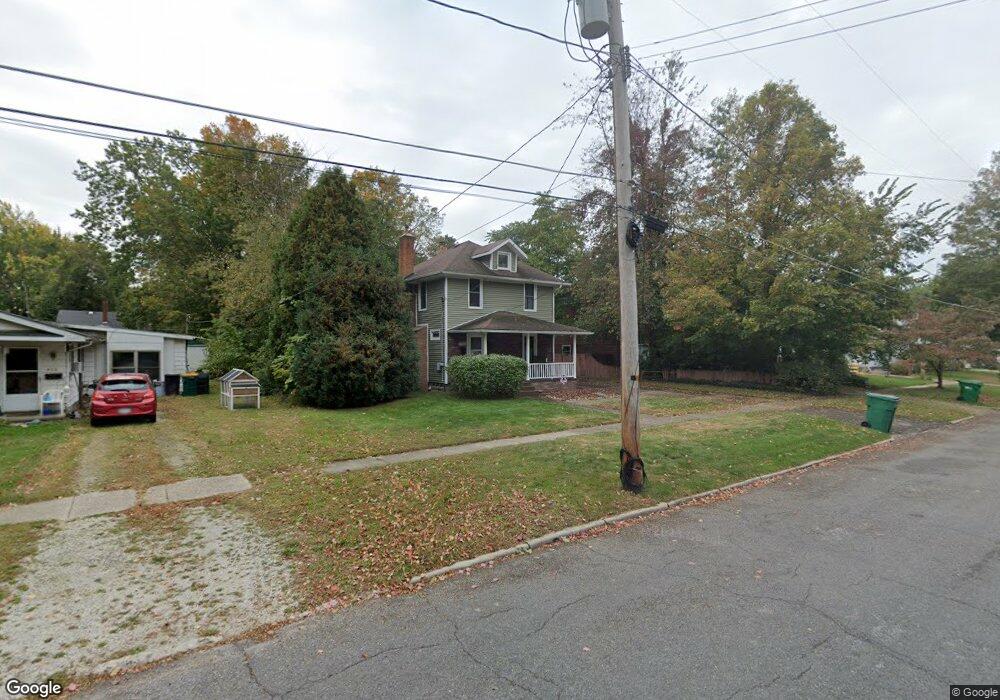 426 Vine St, Geneva, OH 44041 - photo 1