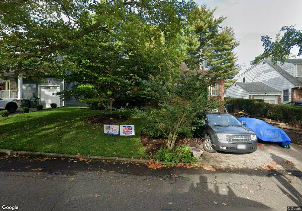 112 Rector Ct, Bergenfield, NJ 07621 - photo 1