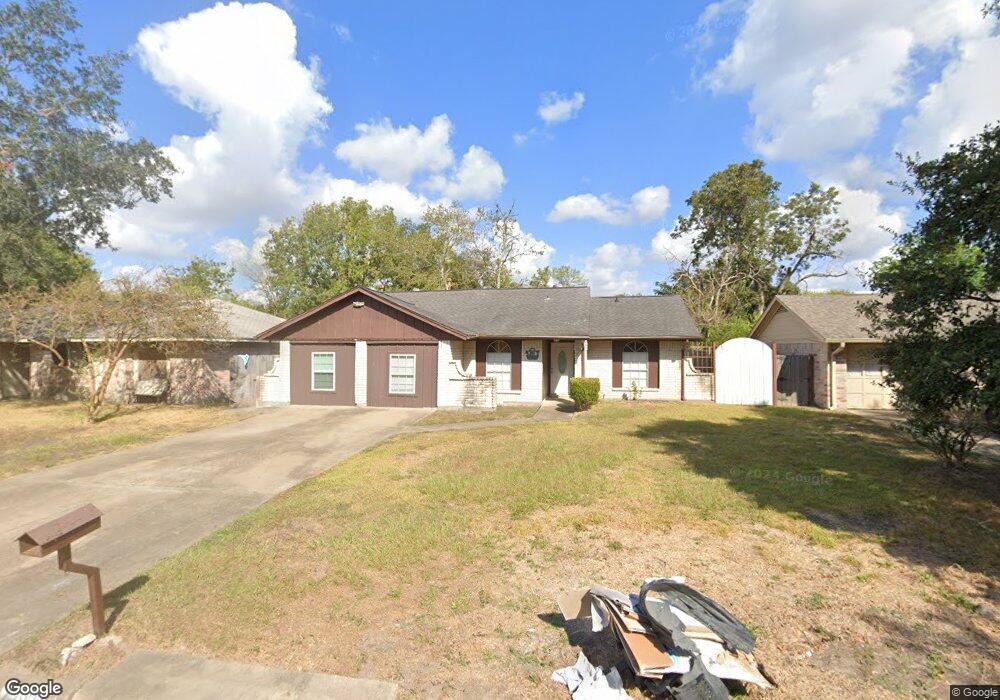 7202 Yellow Pine Dr, Houston, TX 77040 - photo 1