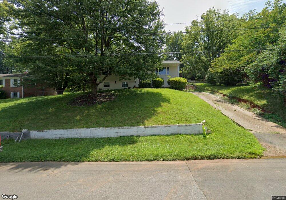 1030 Saint Charles Ave, Charlottesville, VA 22901 - photo 1