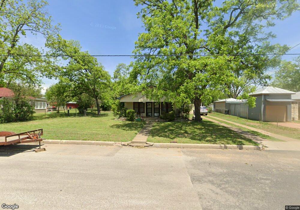 206 W Morse St, Fredericksburg, TX 78624 - photo 1