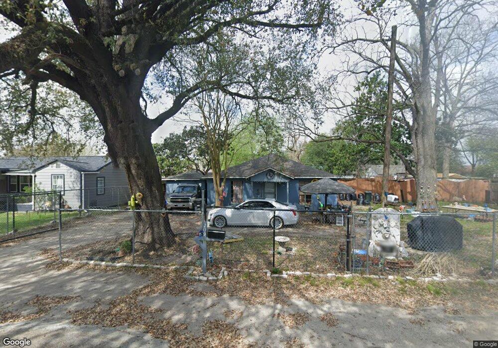 209 Fichter St, Houston, TX 77022 - photo 1
