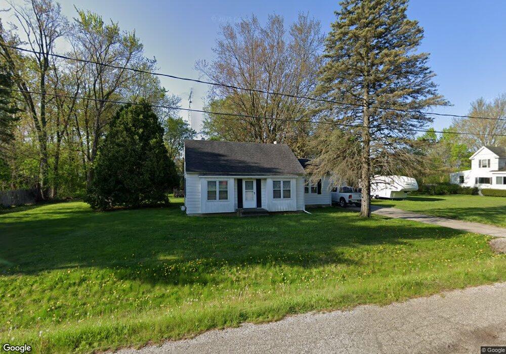 1072 Jefferson Blvd, Flint, MI 48507 - photo 1
