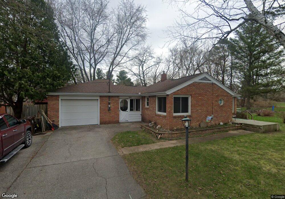 341 Hamms Ln, Flushing, MI 48433 - photo 1