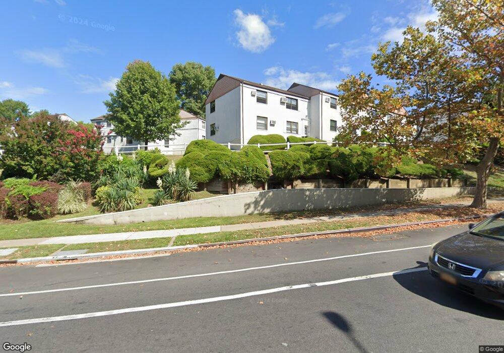 13501 Jewel Ave unit A, Flushing, NY 11367 - photo 1