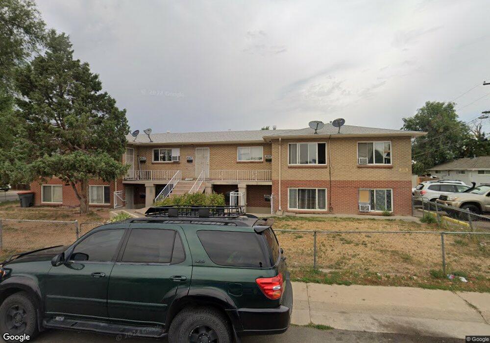 8905 Richthofen Place, Aurora, CO 80010 - photo 1