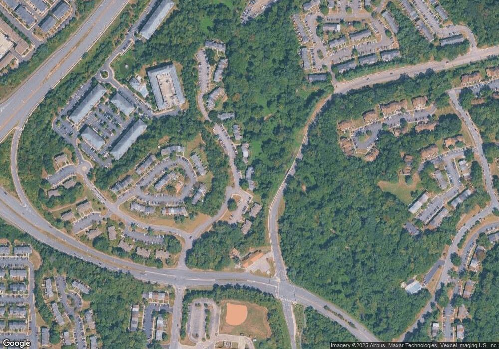 15273 Valley Stream Dr, Woodbridge, VA 22191 - photo 1