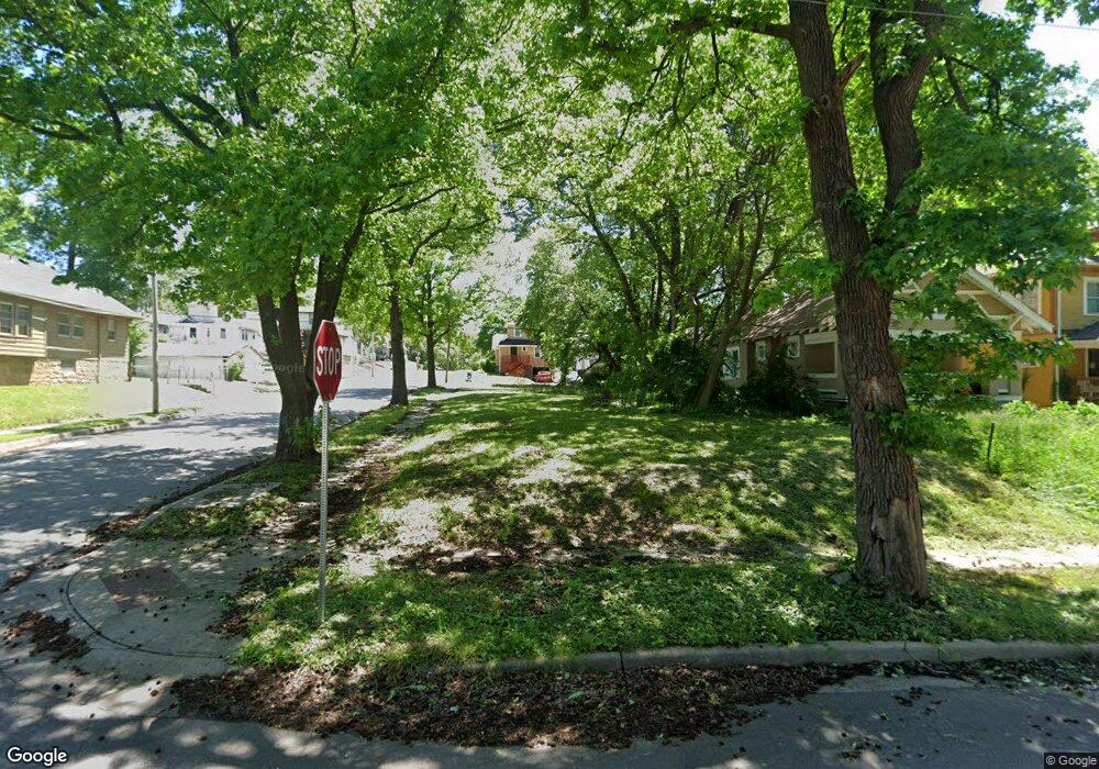 5601 Brooklyn Ave, Kansas City, MO 64130 - photo 1