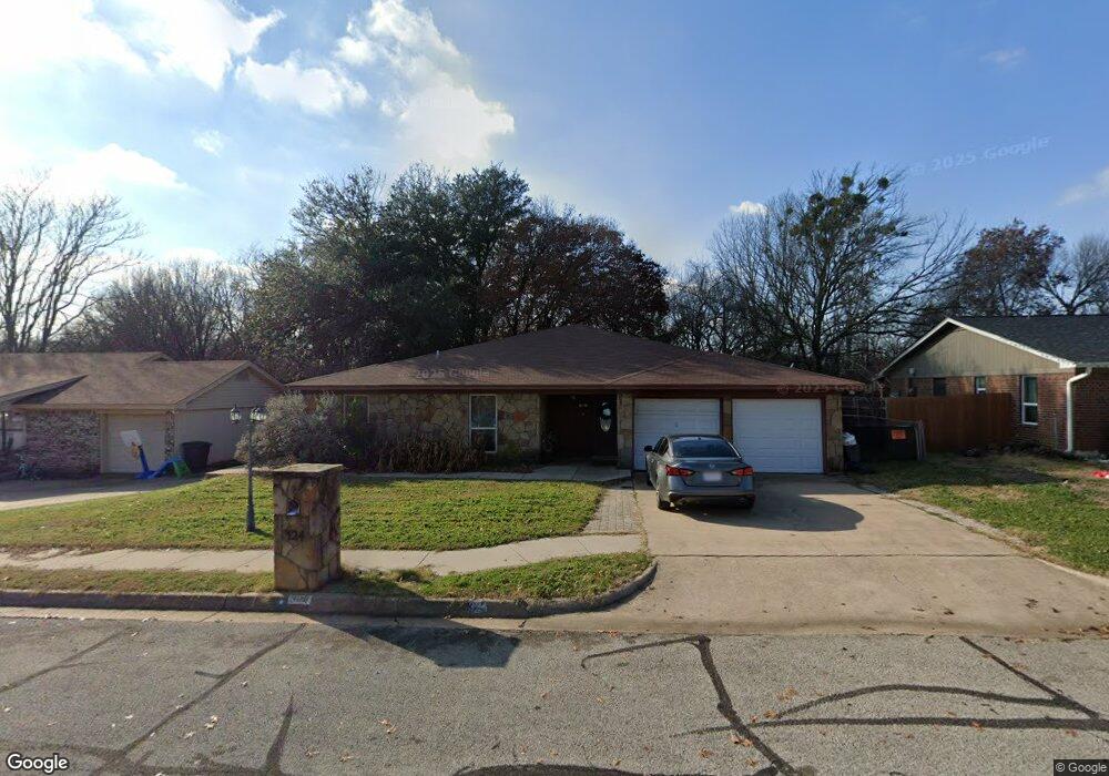 324 Cherry St, Weatherford, TX 76086 - photo 1