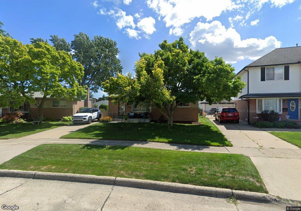 30334 Spybrook St, Roseville, MI 48066 - photo 1