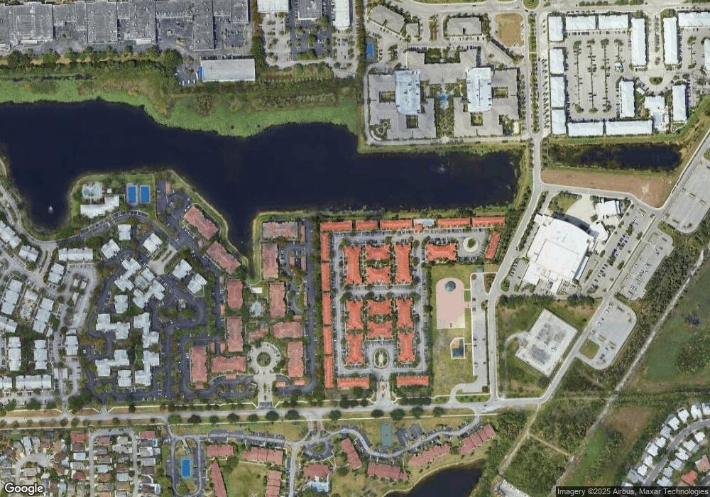 607 SW 107th Ave unit 607, Pembroke Pines, FL 33025 - photo 1