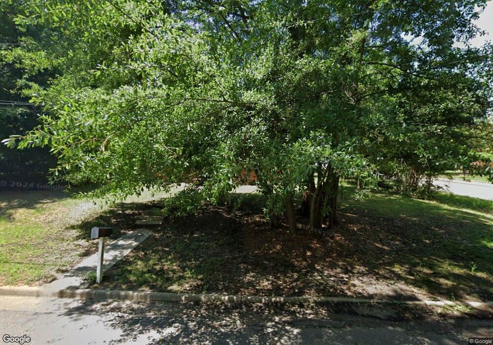 1048 N 11th Ave, Laurel, MS 39440 - photo 1