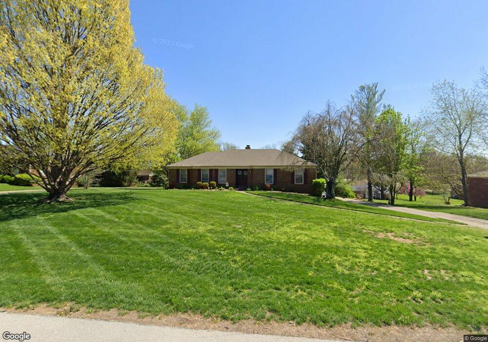 838 Springhill Ln, Frankfort, KY 40601 - photo 1