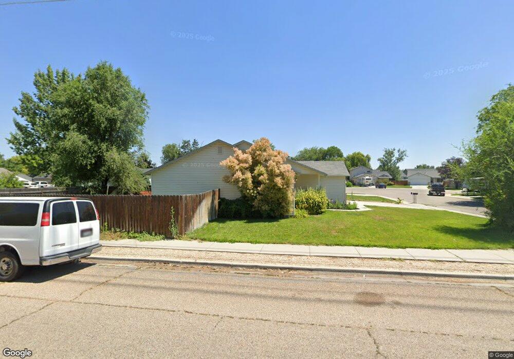 820 S Chestnut St, Nampa, ID 83686 - photo 1