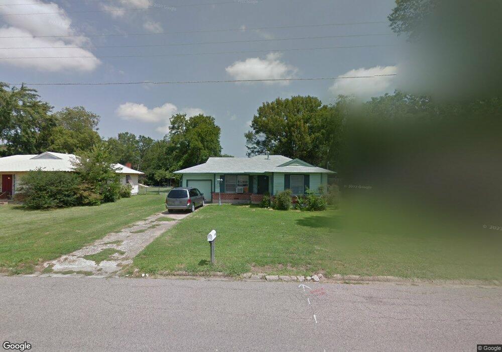 204 W Evans Ave, Bonham, TX 75418 - photo 1