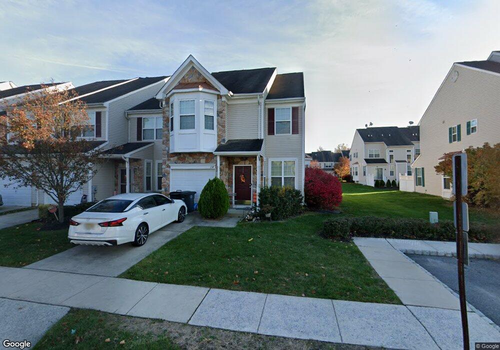 114 Chancellor Dr, Woodbury, NJ 08096 - photo 1