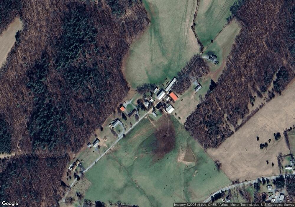 501 Friendship Ln, Berkeley Springs, WV 25411 - photo 1