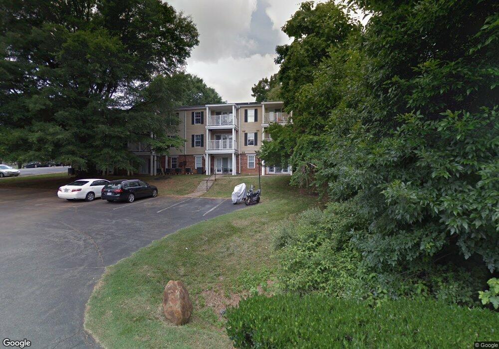 1234 Villa Ln unit A, Charlottesville, VA 22903 - photo 1