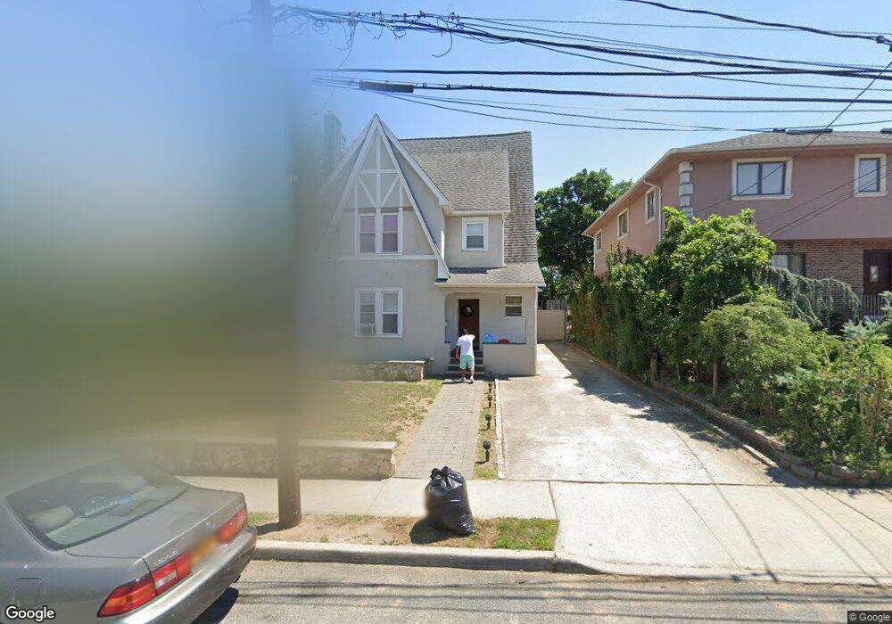 211 Spring St unit 1st Fl, Lawrence, NY 11559 - photo 1