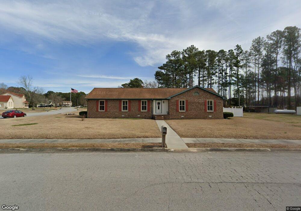 106 University Dr, Jacksonville, NC 28546 - photo 1
