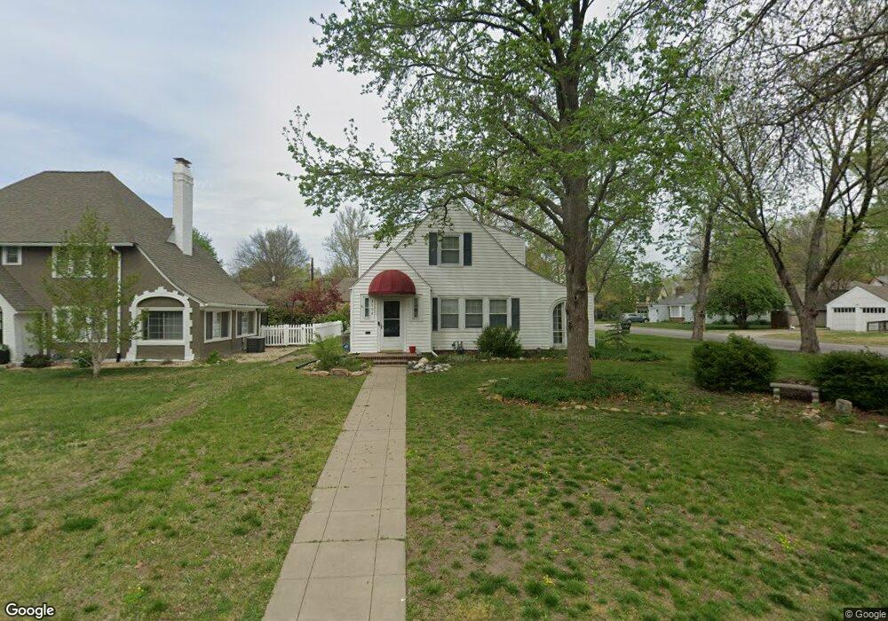 3102 SW Harland Ct, Topeka, KS 66604 - photo 1
