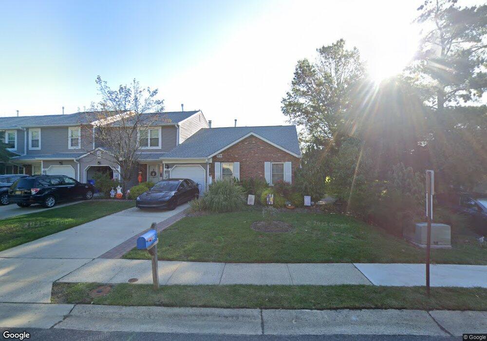 102 Oak Ln, Eatontown, NJ 07724 - photo 1