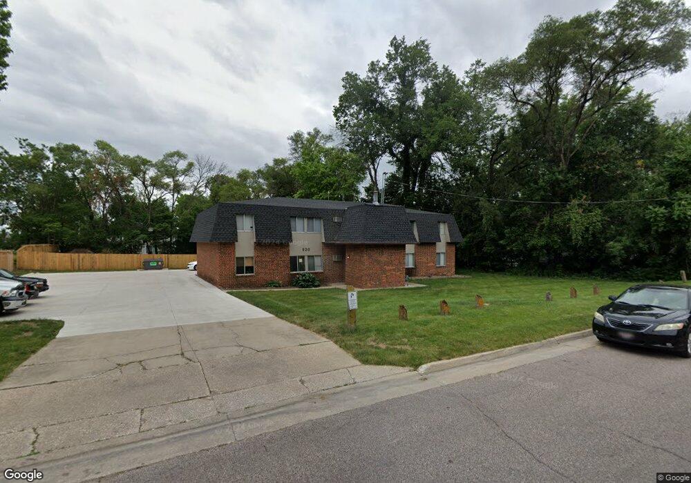 920 Leach Ave, Des Moines, IA 50315 - photo 1