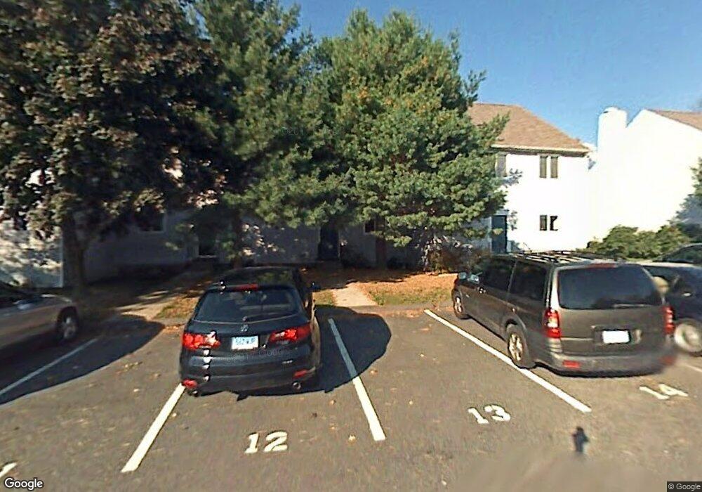 19 Shawnee Ct, Cromwell, CT 06416 - photo 1