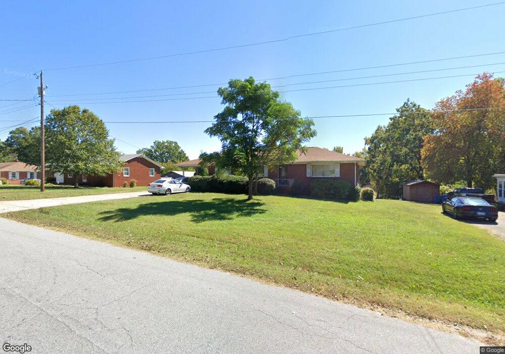 406 Janice Dr, High Point, NC 27263 - photo 1