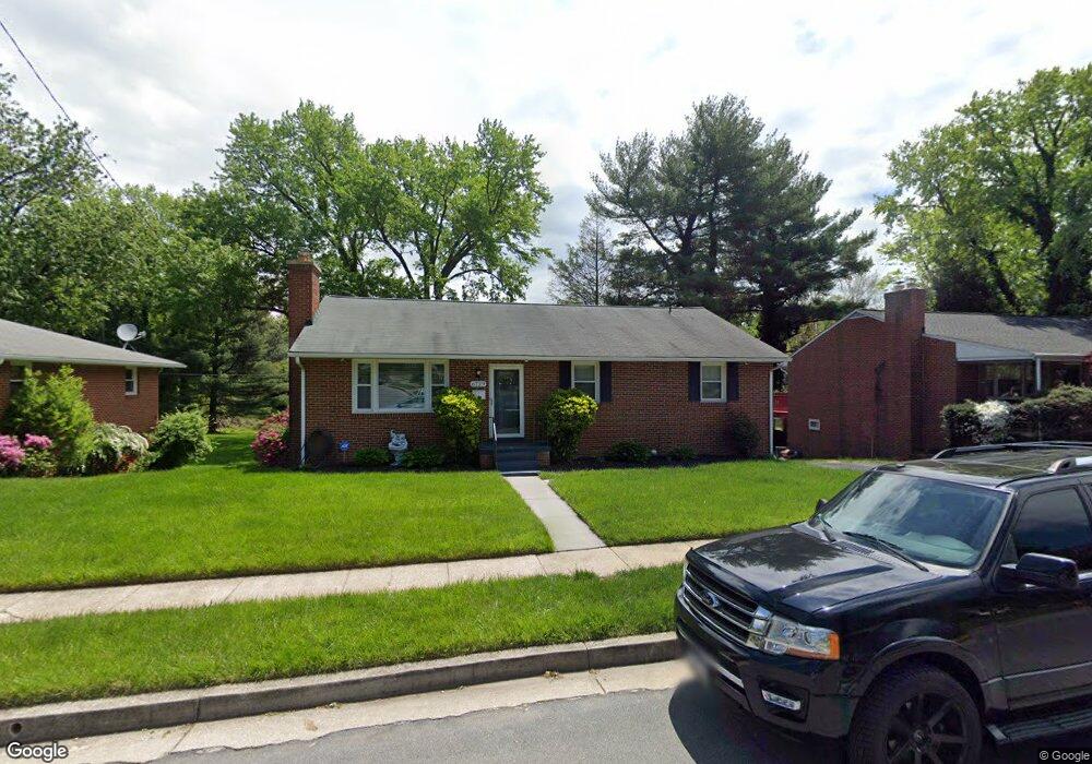 6729 Collinsdale Rd, Parkville, MD 21234 - photo 1