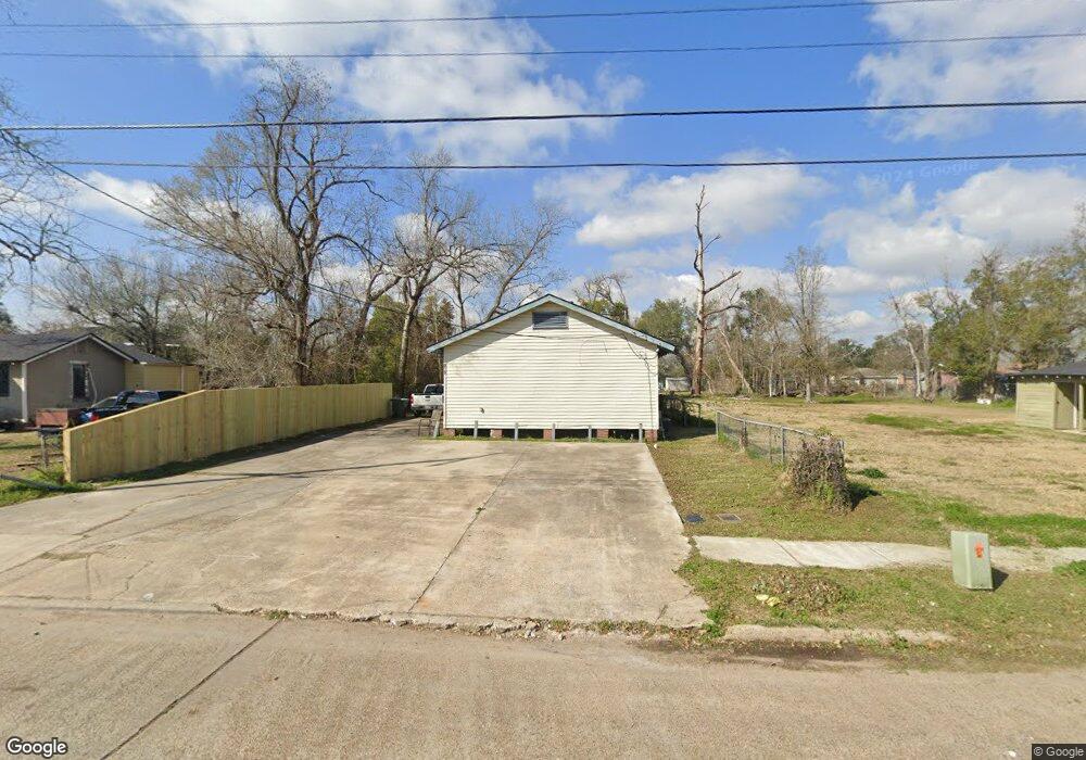 915 N Blake St, Lake Charles, LA 70601 - photo 1
