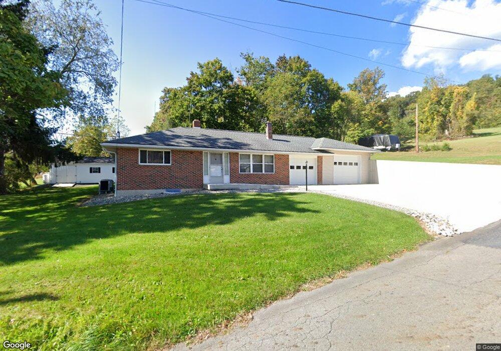 328 N Carlisle St, New Bloomfield, PA 17068 - photo 1