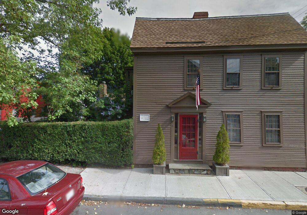 31 Elm St, Newport, RI 02840 - photo 1