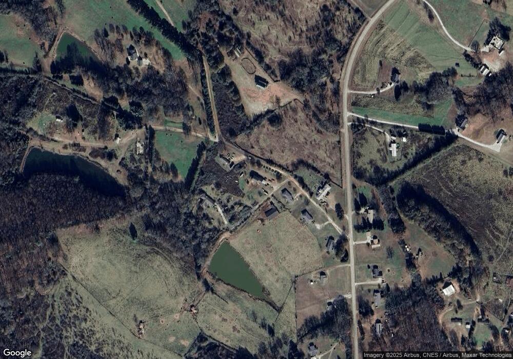 135 Vandiver Rd, Martin, GA 30557 - photo 1