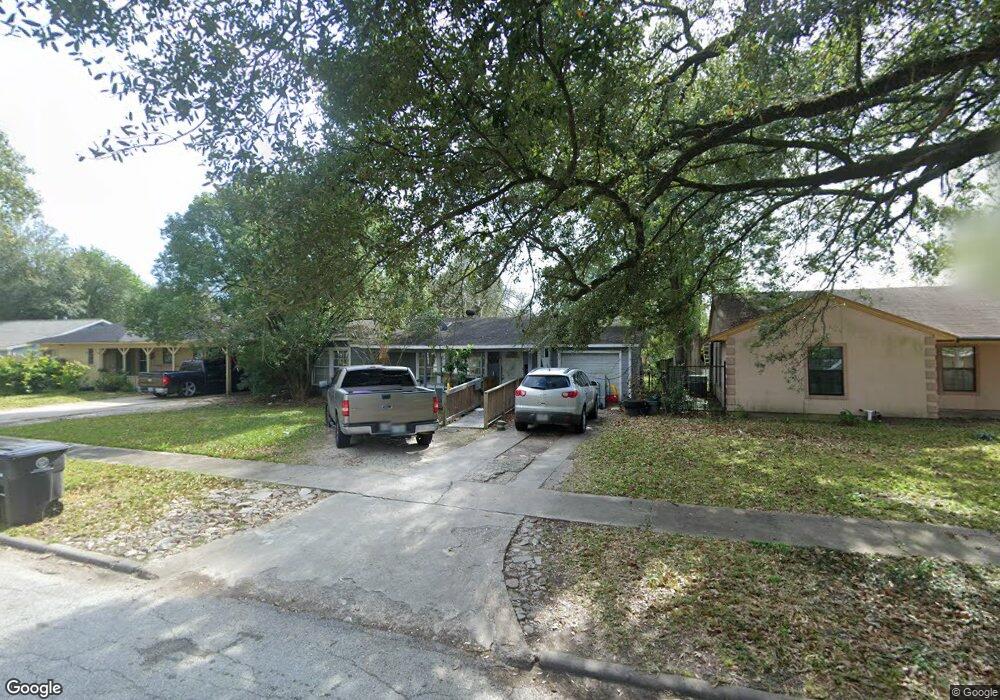 7706 Dixie Dr, Houston, TX 77087 - photo 1