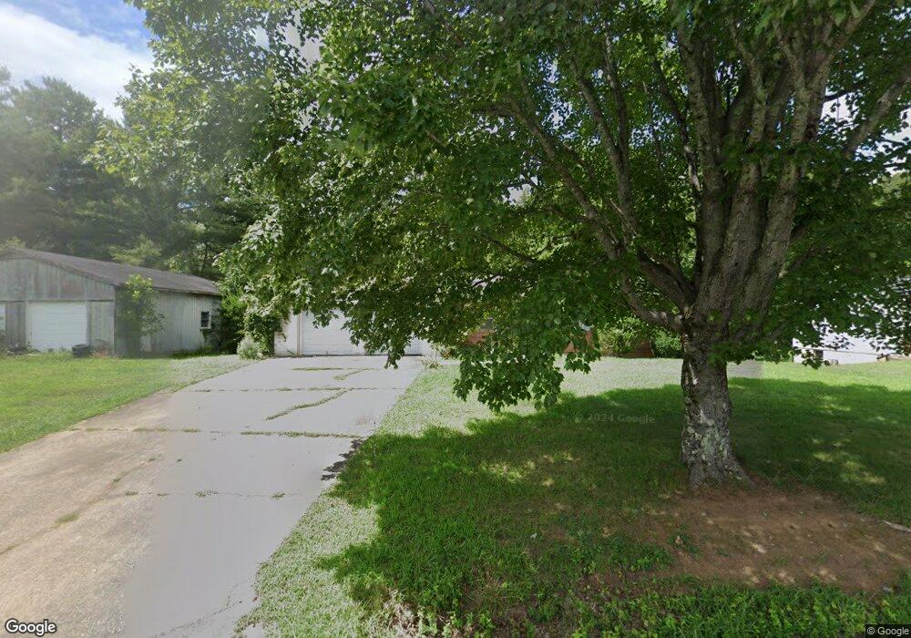 1505 Elijah Cir, Martinsville, VA 24112 - photo 1