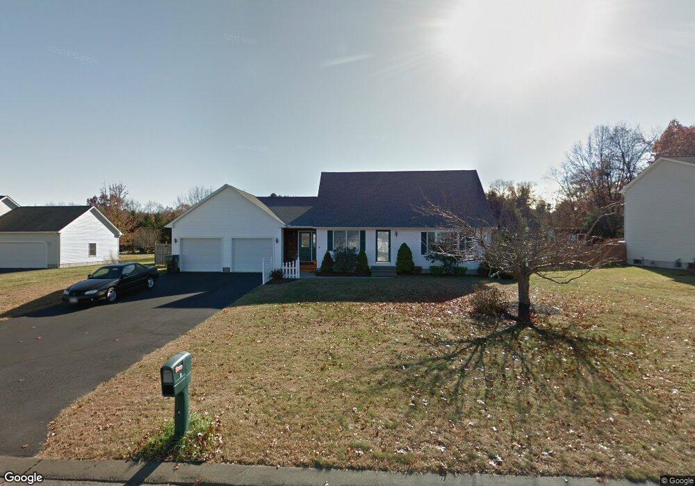 5 Laurel Dr, Easthampton, MA 01027 - photo 1