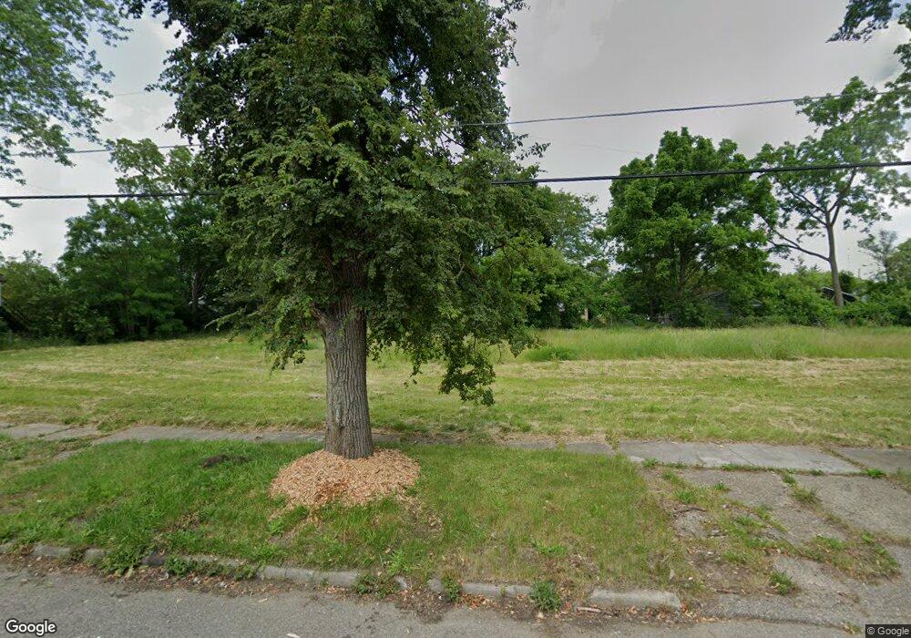 1713 Colorado Ave, Flint, MI 48506 - photo 1