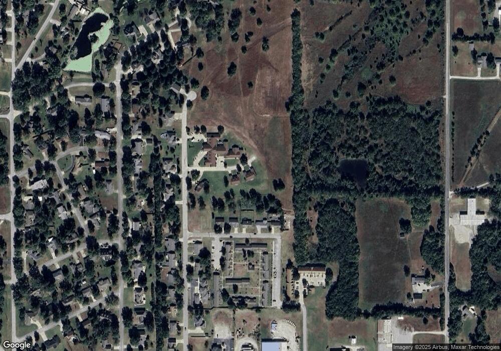 329 Kay Ln, Parsons, KS 67357 - photo 1