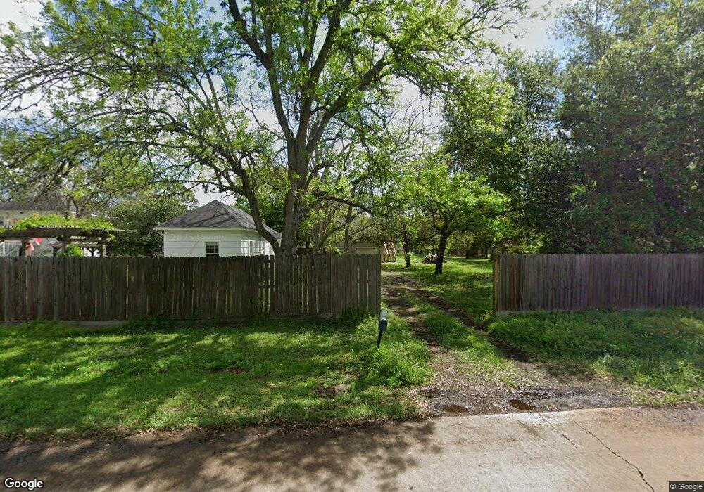 3321 Avenue K, Bay City, TX 77414 - photo 1