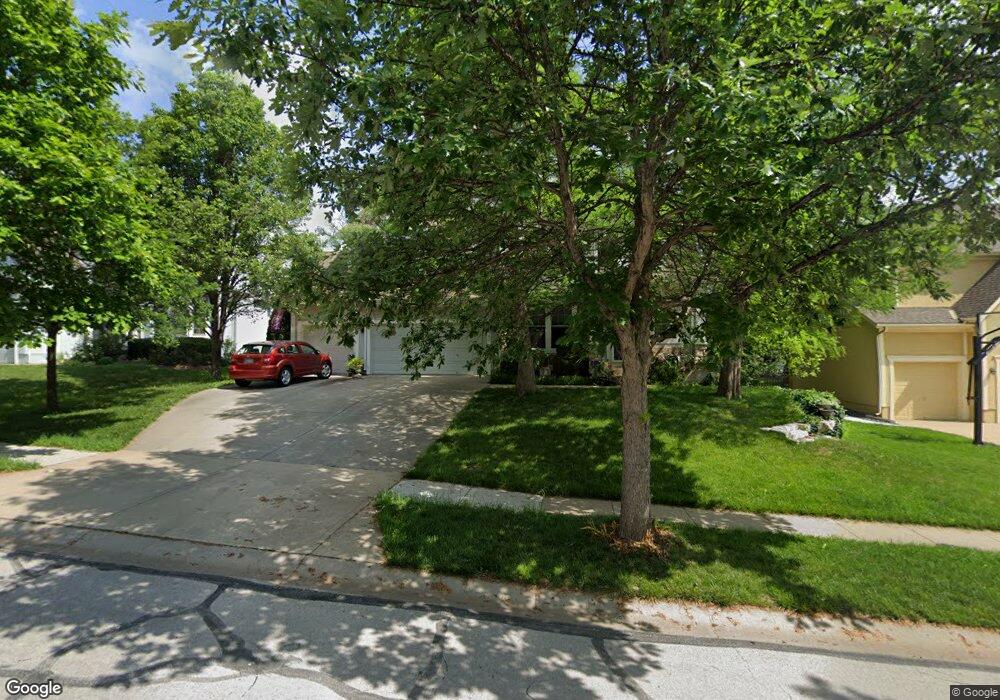 21702 W 100th St, Lenexa, KS 66220 - photo 1