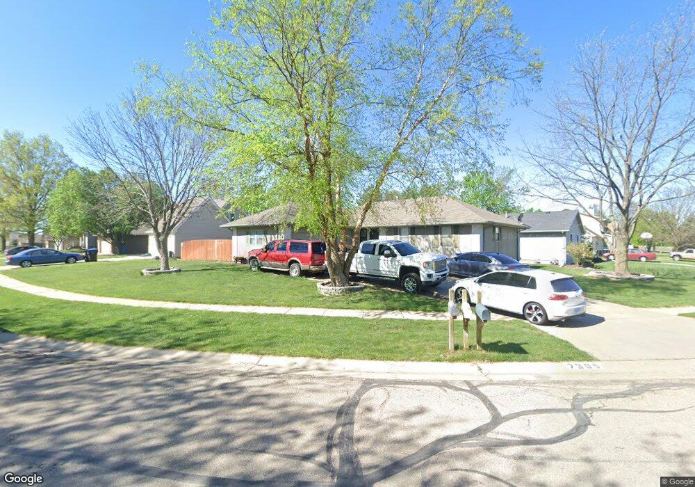 7305 SW Bingham Rd, Topeka, KS 66614 - photo 1