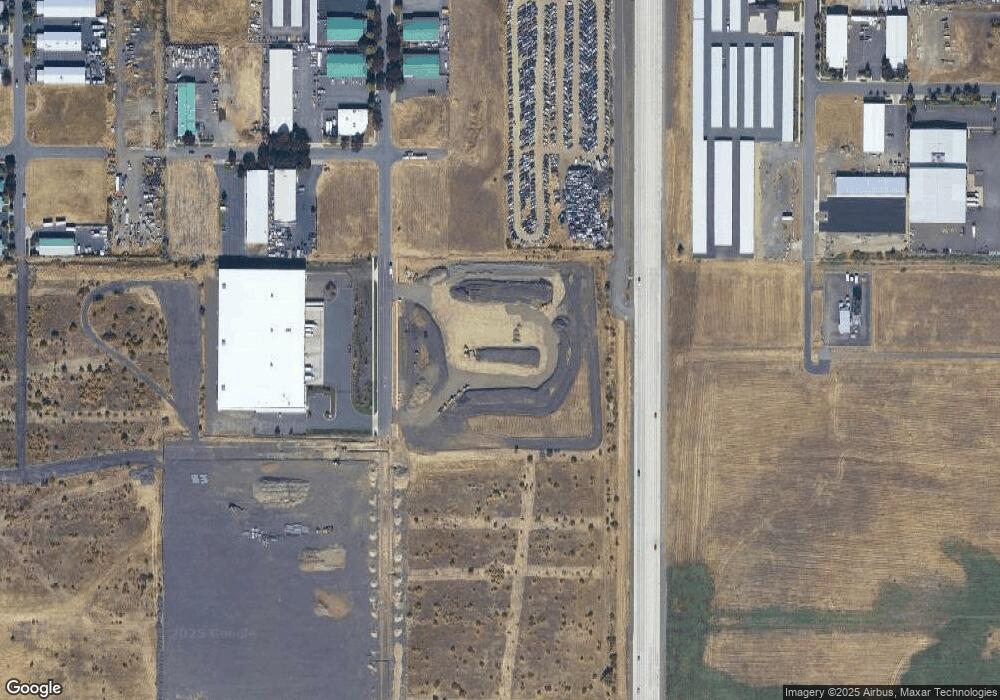 4690 Industry Dr, Medford, OR 97502 - photo 1