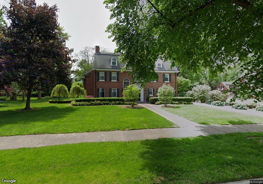 409 Washington Rd, Grosse Pointe, MI 48230 - photo 1